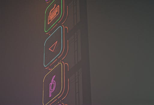 Světelné Instalace: Jak Proměňují Noční Města?